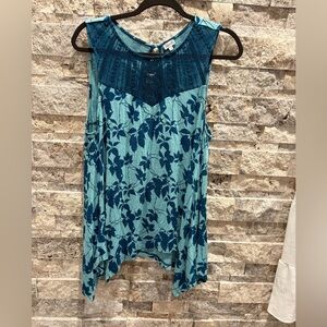 Kismet Blue and Teal Floral Sleeveless Top size L